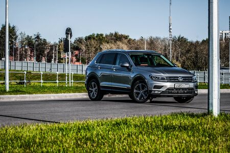 MOSCOW, RUSSIA - SEPTEMBER 22, 2017 VOLKSWAGEN TIGUAN compact 4motion crossover car SUV manufactured by Volkswagen, front-side view. Test of new car - Volkswagen Tiguan. Second generation Volkswagen Tiguan. 2.0 TSI Engine. AWDのeditorial素材