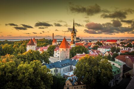 Sunset in Tallinnの写真素材