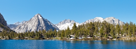High Sierra Alpine Lake Panorama. East Vidette towering above Bullfrog Lake. California, USA.の写真素材