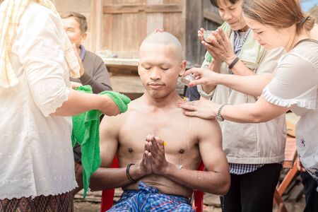 Nakhon Ratchasima, THAILAND, Nov 2015 : Thai males are ordained at the age of 21 years up to replace the grateful parents and follow the teachings of Buddhism come since ancient times.のeditorial素材