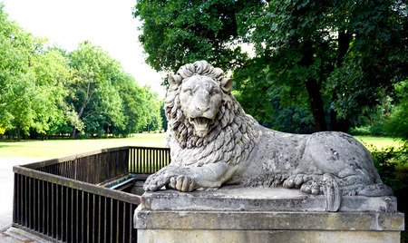 lion sculpture in schlosspark laxenburg Austriaのeditorial素材