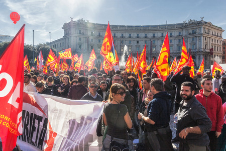 Rome, Italy - November 14, 2014: Protest of students and teachers against the government and the economic measures in Italy.のeditorial素材