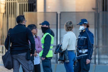 Rome, Italy - March 11, 2020: The city empties itself of tourists and people, the streets and main places of the capital remain deserted due to the coronavirus health emergency that has affected the whole of Italy.のeditorial素材