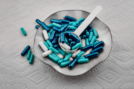 pharmaceutical nutraceutical formulation compound capsules powder packaging
 の写真素材