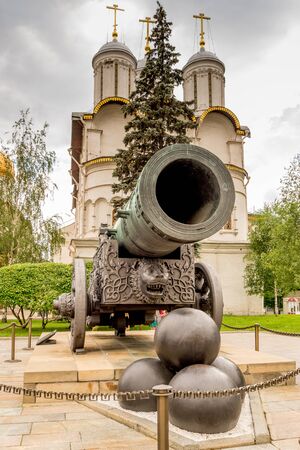 tzars cannon Kremlin Moscowのeditorial素材