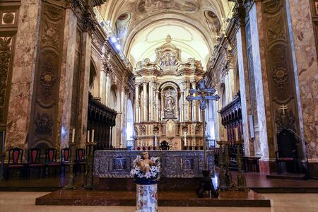Main Altar in the Catedral Metropolitana de Buenos Airesのeditorial素材