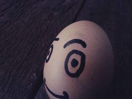 Egg on woodの素材
