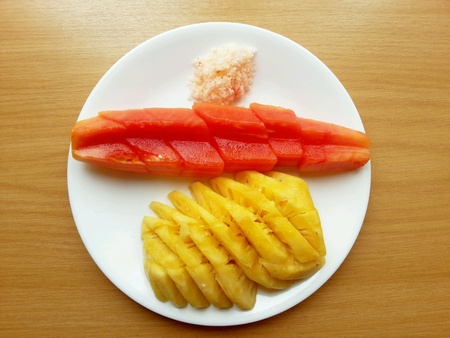 Pineapple and papaya fruitsの素材