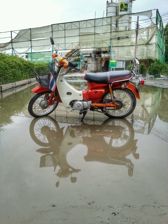 Motorcycle Reflectionsの素材