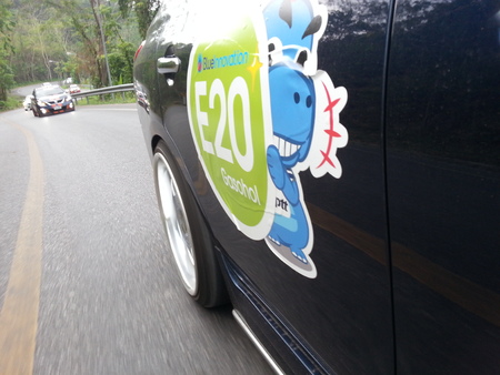 Chonburi, Thailand - March 21, 2015 : Nissan Eco caravan 2015 trip no.3 Chonburi-Chachoengsao-Nakhon Nayokのeditorial素材
