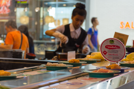 Bangkok, Thailand - May 8, 2016 : Unidentified Japan restaurant sushi conveyor or belt buffetのeditorial素材