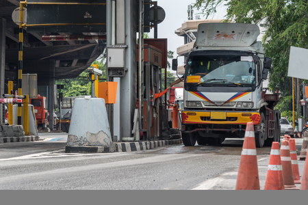 Bangkok, Thailand - May 16, 2017 : Gate for expressway fee payment in Bangkok by EXAT. EXAT is Expressway Authority of Thailand.のeditorial素材