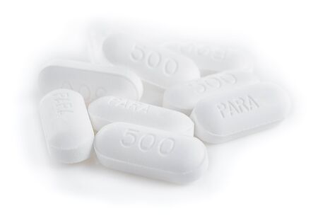 paracetamol 500 milligram on white backgroundの写真素材