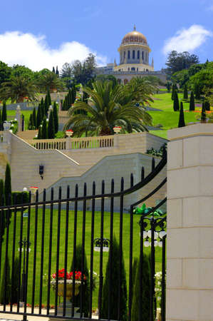 view of Baha'i Temple,  sepulchre of Baba, founder of baha'ism, Haifa, Israelの写真素材