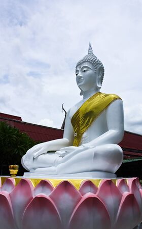 the white image of Buddhaの写真素材