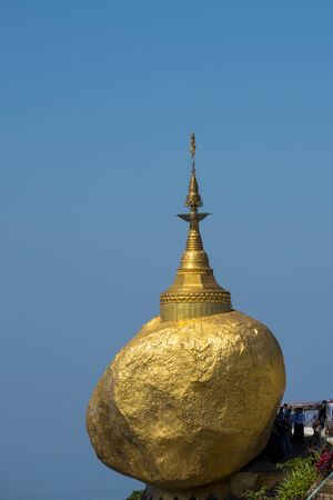 Kyaikhtiyo pagoda, Golden Rock, Myanmarの写真素材