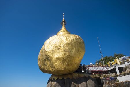 Kyaikhtiyo pagoda, Golden Rock, Myanmarの写真素材