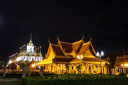 Royal Pavilion Mahajetsadabadin and Wat Ratchanadda temple (Loha Prasat)のeditorial素材