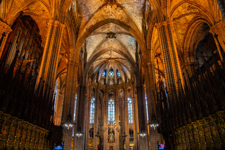 Catedral de Barcelona-Barcelona, ââSpain -JUNE 29 ,2023: Many tourists are having fun at Catedral de Barcelonaのeditorial素材