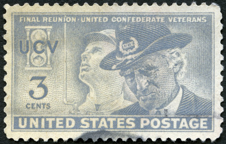 USA - CIRCA 1951: A stamp printed in USA shows Confederate Soldier & United Confederate Veteran, Final reunion of the United Confederate Veterans, circa 1951のeditorial素材
