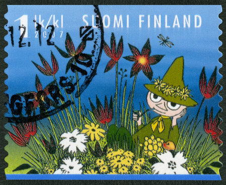 FINLAND - CIRCA 2007: A stamp printed in Finland shows Snufkin, Moomin characters, circa 2007のeditorial素材