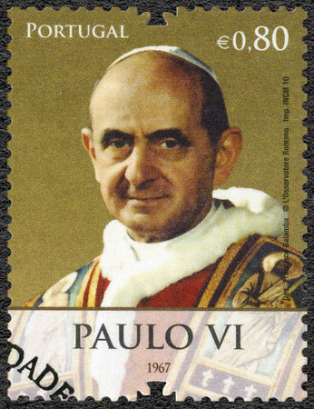 PORTUGAL - CIRCA 2010: A stamp printed in Portugal shows Pope Paul VI (1897-1978), devoted Pope Bento XVI visits Portugal, circa 2010のeditorial素材