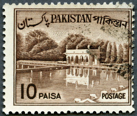 PAKISTAN - CIRCA 1961: A stamp printed in Pakistan shows Shalimar Gardens, Lahore, circa 1961のeditorial素材