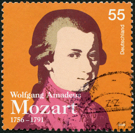 GERMANY - CIRCA 2006: A stamp printed in Germany shows Wolfgang Amadeus Mozart (1756-1791), composer, circa 2006のeditorial素材