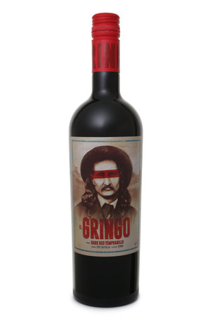 ST. PETERSBURG, RUSSIA - SEPTEMBER 15, 2020: Bottle of El Gringo Dark Red Tempranillo, VDT Castilla, Spainのeditorial素材