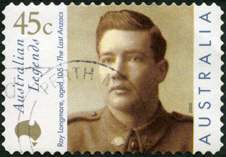 AUSTRALIA - CIRCA 2000: A stamp printed in Australia shows Roy Longmore (1894-2001), The Last Anzacs, Australian Legends, circa 2000のeditorial素材