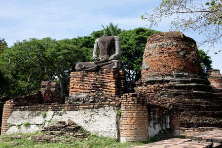 Another photo from the interesting ruined statue and pagodas around Wat Phra Si Sanphet.の写真素材