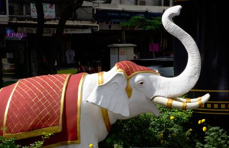 The white war elephant sculpture situated in between the road barrier in late 2017, Bangkok, Thailandのeditorial素材