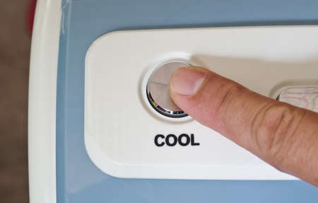 push for coldの写真素材