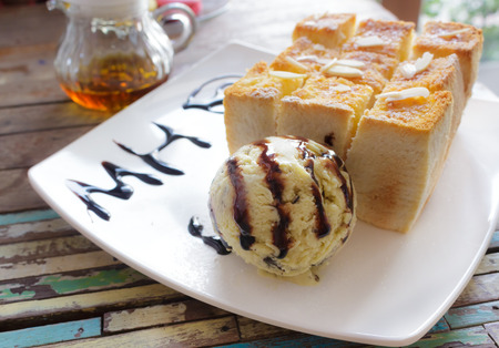 Honey Toast, Consists of bread topped with honey and ice creamの写真素材