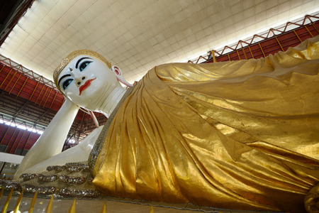 reclining buddha with big eye in yangonのeditorial素材