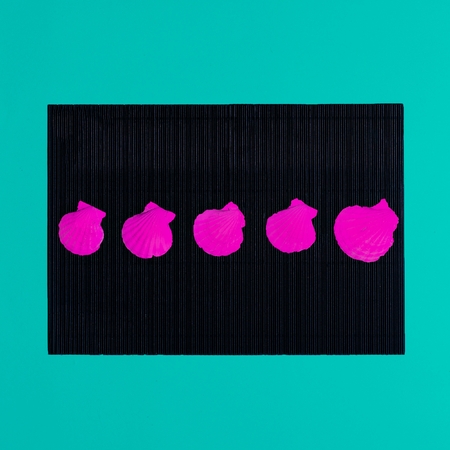 Neon Shells Set Marine Style Minimalの写真素材