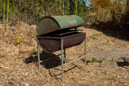 Old rusty barbecue grill cleaning dirty grid,  Grate old for grill food.の写真素材