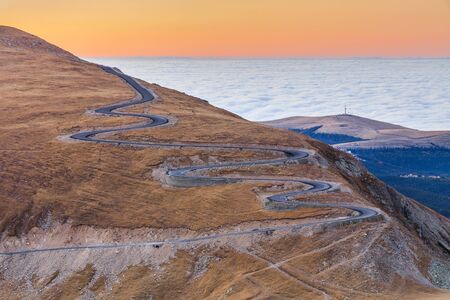 Transalpina road in Parang Mountains in Romaniaの写真素材
