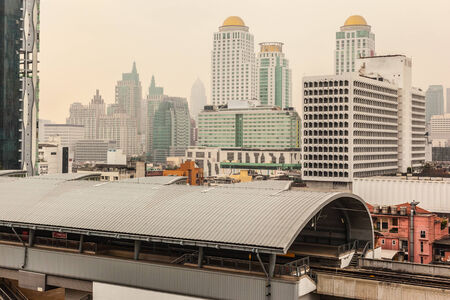 The two line Bangkok BTS is a 31 kilometer elevated transit system referred to as the Skytrain, or rot fai fahのeditorial素材