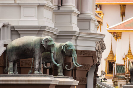 elephant sculptures in the wat phra kaew temple, Bangkok, Thailandのeditorial素材