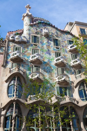 BARCELONA - APRIL 14: Casa Battlo is a building restored by Antoni Gaudi and Josep Maria Jujol, built in the year 1877 and remodelled in the years 1904â1906 on April 14, 2012 Barcelona, Spain
のeditorial素材