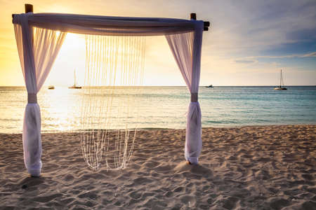 Wedding in Idyllic caribbean beach at sunny day in Aruba, Dutch Antillesの写真素材