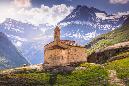 Chapel Sainte Marguerite in L Ecot, hamlet of Bonneval sur Arc, French alpsの写真素材