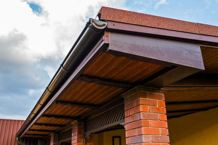 Roof overhang
