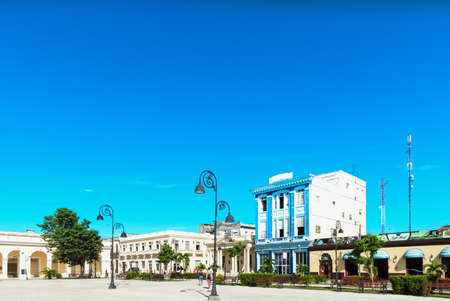 View of street life in Sagua la grande Cuba - Serie Cuba Reportageのeditorial素材