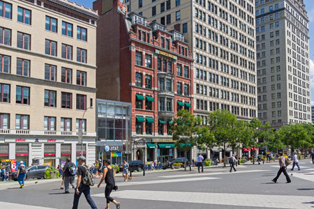 NEW YORK CITY - AUGUST 24, 2017: New York, Manhattan. The facade of the Barnes & Noble bookstore on Union Square. Sunny summer day.のeditorial素材