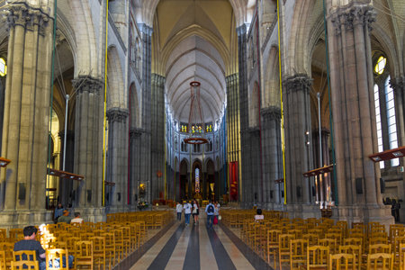 Lille, France - September 1, 2018: Central nave of the Basilica of Notre Dame de la Treille. Lille, France.のeditorial素材