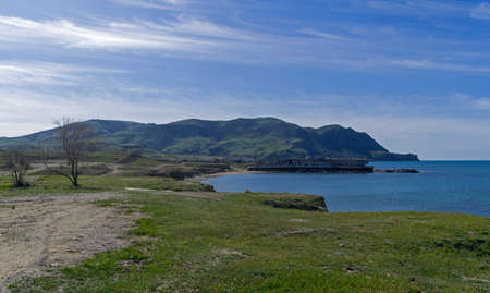 Cape Meganom in the spring. Within a couple of months, it is not burnt yellow, but green. Kapsel...