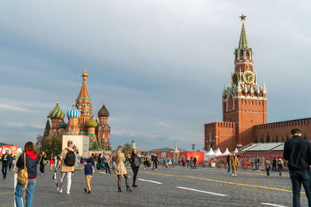 Moscow, Russia - May 11, 2022: People walk on Red Square in Moscowのeditorial素材