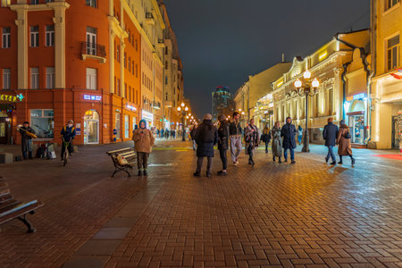 Moscow, Russia - November 5, 2022 : city streets in the eveningのeditorial素材